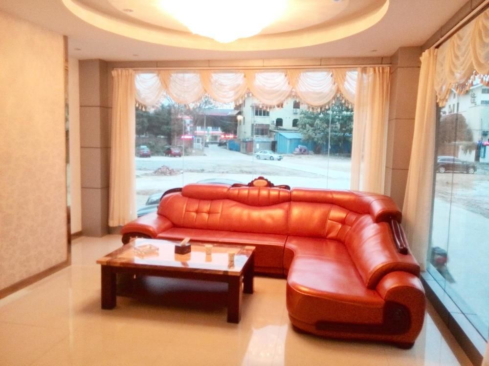 Guilin Tianyi Business Hotel Екстериор снимка