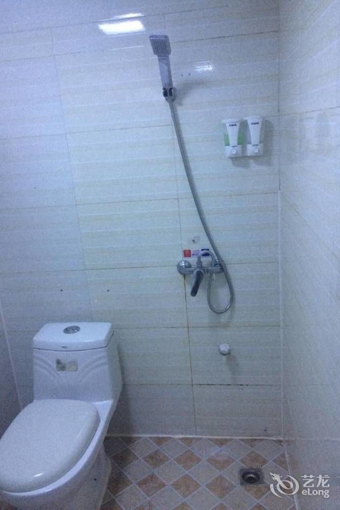 Guilin Tianyi Business Hotel Екстериор снимка